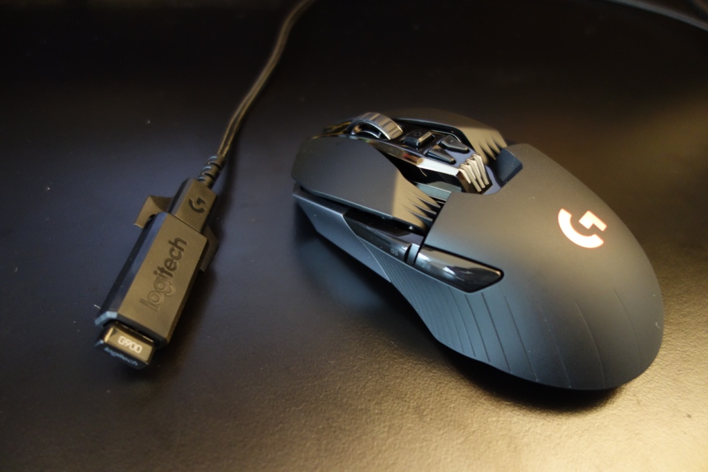 Logitech G900 Chaos Spectrum review – The best gaming mouse on the | Totally Dubbed